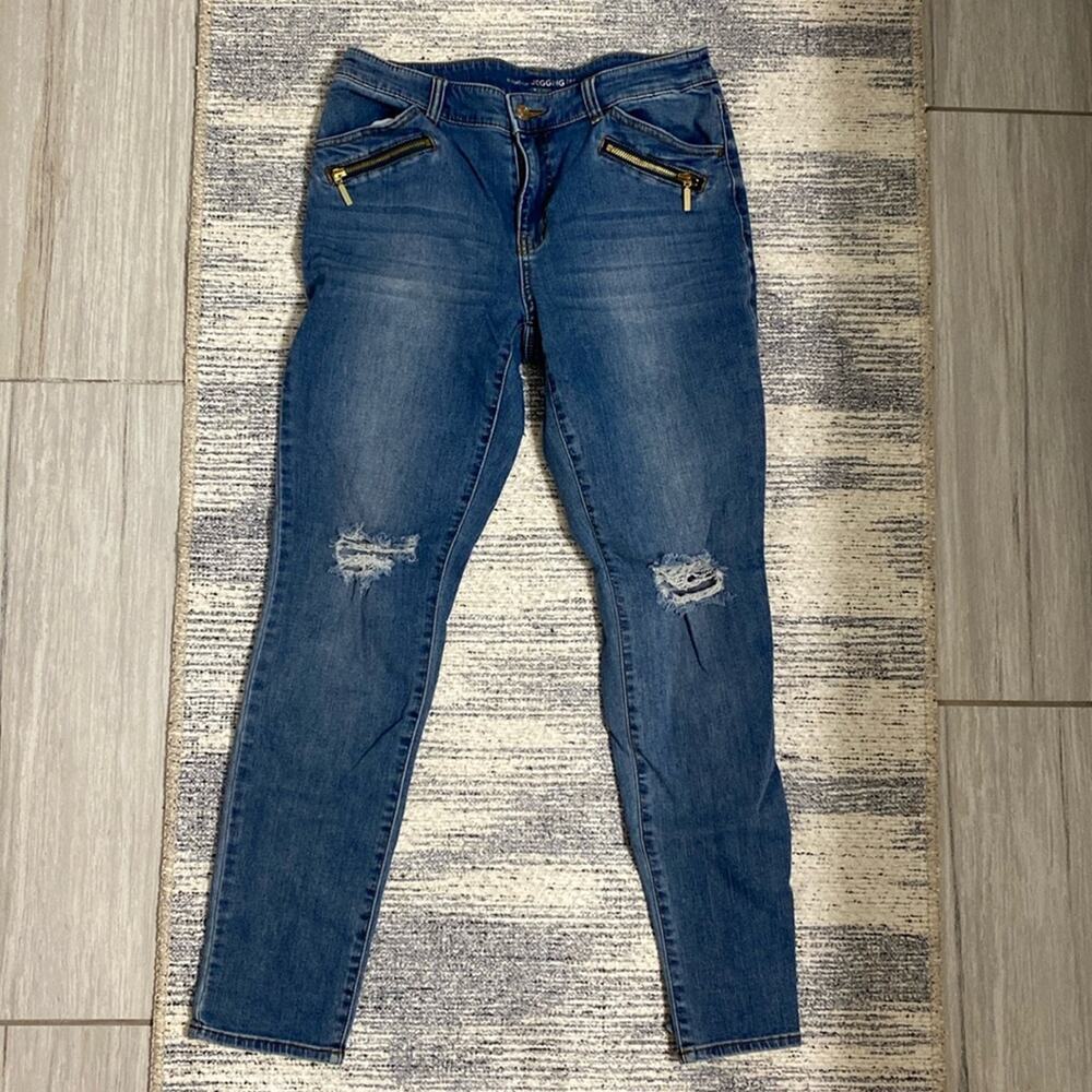 Chico’s the Platinum‎ Jegging medium wash distressed high waist skinny jeans